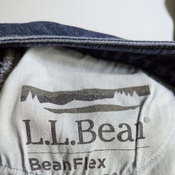 L.L. Bean skinny stretch jeans - Picture 4 of 6